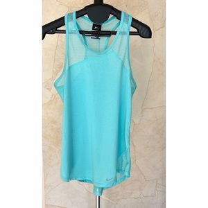 NWOT Nike Relay Power Racerback Tank Top - M